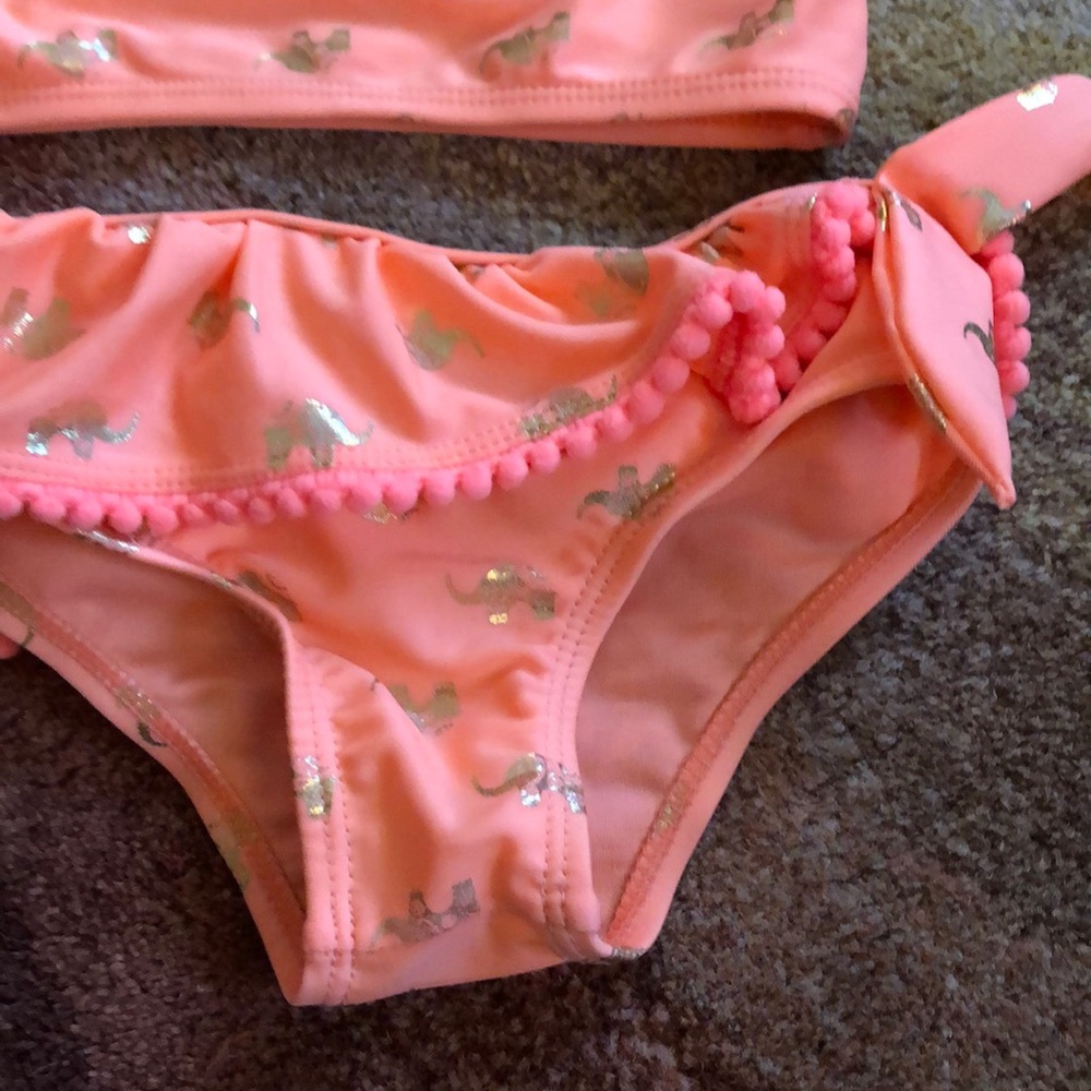 Bikini - Picture 3 of 3